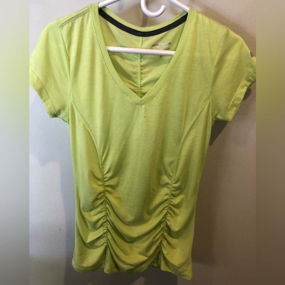 PERFORMANCE tee by Marika